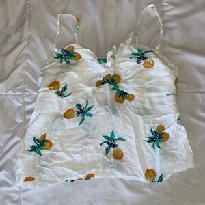White cami top with oranges, Size M, good quality